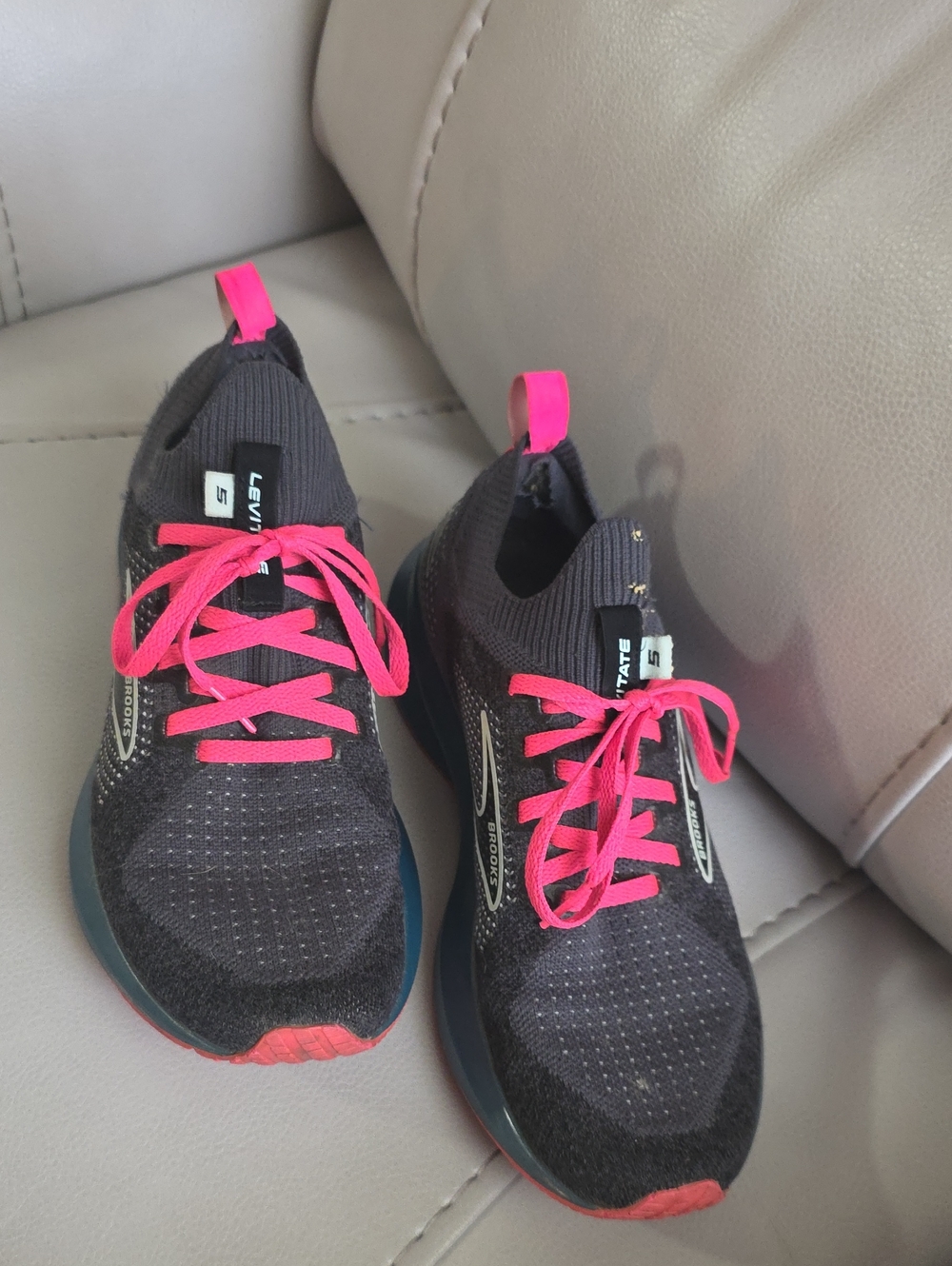 Brooks Levitate Running Shoes Gray, Pink Blue Accents Walking Crosstrain